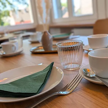 Forsthaus Zur Linde Couette-café 3*